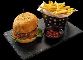 Courtyard by Marriott Panama Multiplaza Mall