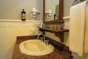 Vila Angatú Eco Resort & Spa