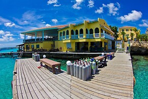 Buddy Dive Resort