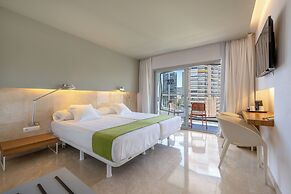 Climia Belroy 4* Superior Hotel