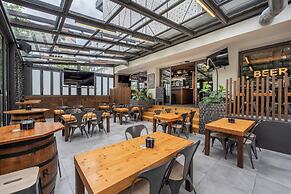 Climia Belroy 4* Superior Hotel