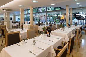 Climia Belroy 4* Superior Hotel