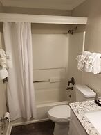 Tradewinds Beach Resort