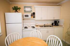 Tradewinds Beach Resort