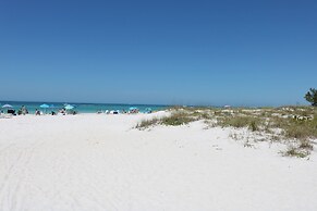 Tradewinds Beach Resort