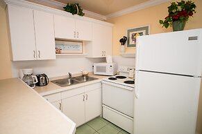 Tradewinds Beach Resort