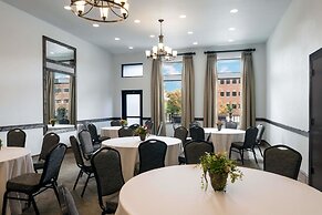 Hawthorn Extended Stay by Wyndham Rome