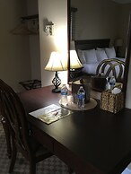 Colts Neck Inn Hotel