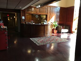 Colts Neck Inn Hotel