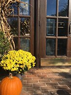 Colts Neck Inn Hotel