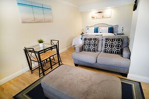 Anaheim Executive Inn & Suites