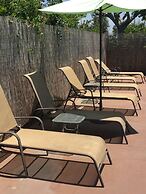 Anaheim Executive Inn & Suites