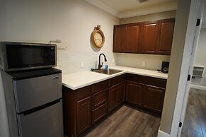 Anaheim Executive Inn & Suites