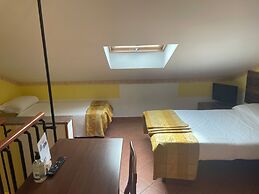 Euro House Inn Airport