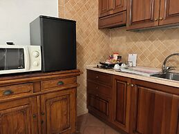 Euro House Inn Airport