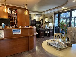 Euro House Inn Airport