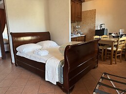 Euro House Inn Airport