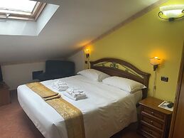 Euro House Inn Airport