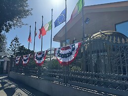 Euro House Inn Airport