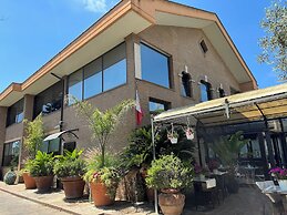 Euro House Inn Airport