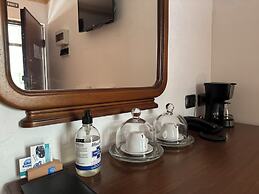 Euro House Inn Airport