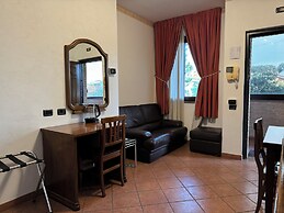 Euro House Inn Airport