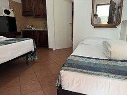 Euro House Inn Airport