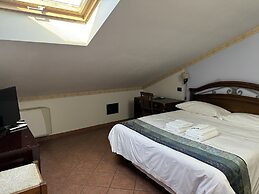 Euro House Inn Airport