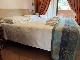 Euro House Inn Airport