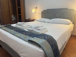 Euro House Inn Airport