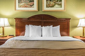 Quality Inn & Suites Ann Arbor Hwy 23