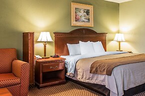 Quality Inn & Suites Ann Arbor Hwy 23