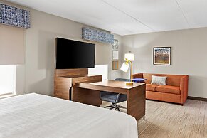 Hampton Inn & Suites Bolingbrook