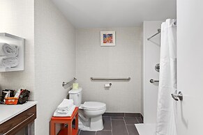 Hampton Inn & Suites Bolingbrook