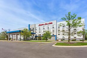 Hampton Inn & Suites Bolingbrook