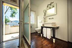 4Reasons Hotel And Bistro