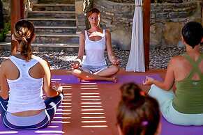 4Reasons Hotel And Bistro