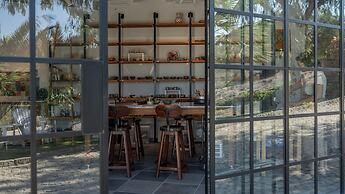 4Reasons Hotel And Bistro