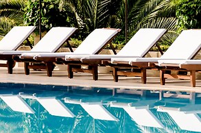 4Reasons Hotel And Bistro