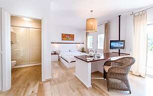 4Reasons Hotel And Bistro