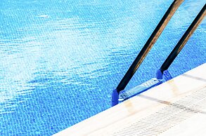 4Reasons Hotel And Bistro