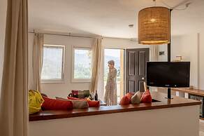 4Reasons Hotel And Bistro