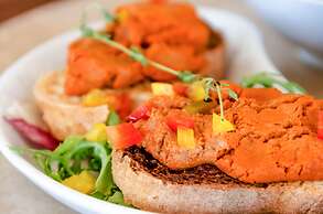 4Reasons Hotel And Bistro