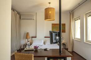 4Reasons Hotel And Bistro