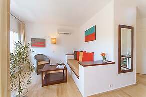 4Reasons Hotel And Bistro