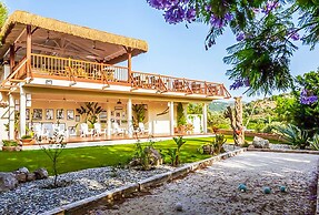 4Reasons Hotel And Bistro