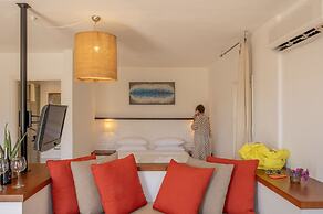 4Reasons Hotel And Bistro