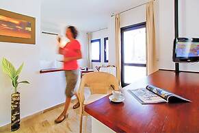 4Reasons Hotel And Bistro