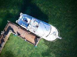 Compass Point Dive Resort