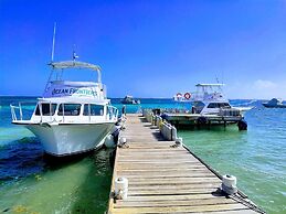 Compass Point Dive Resort